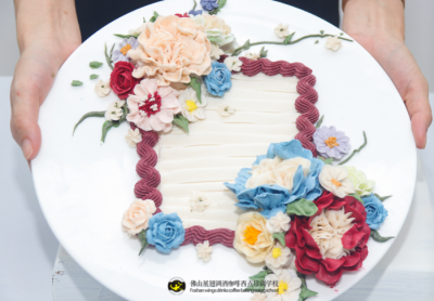 蛋糕裱花有什么技巧？烘焙裱花的基本技巧